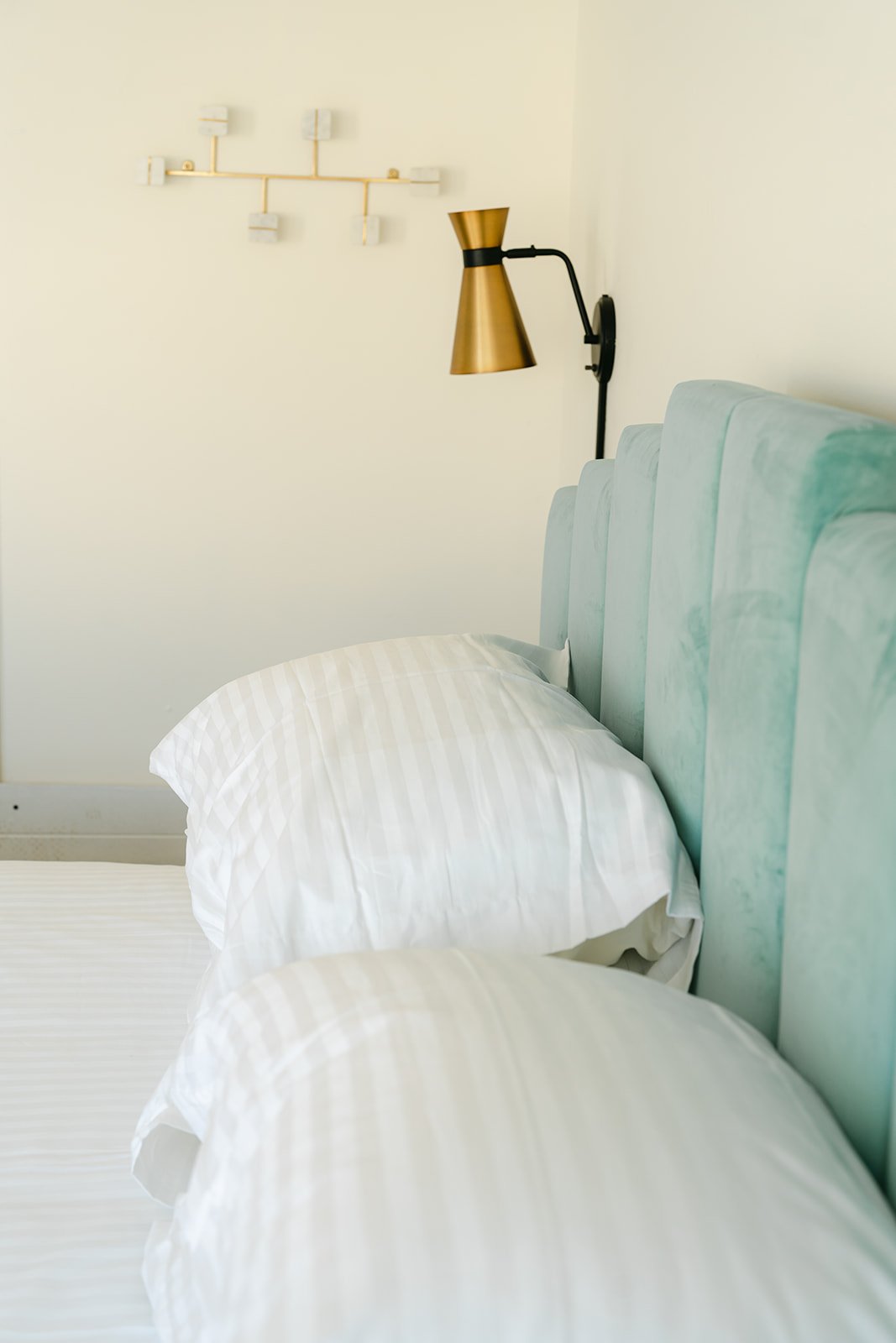 Cozy King Deluxe room with kitchenette